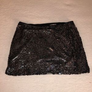 Express mini skirt